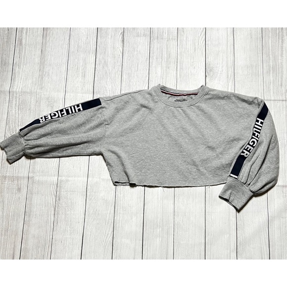 Tommy Hilfiger Tops - Tommy Hilfiger Crop Top